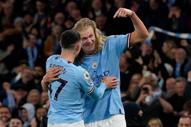 拜仁总监聊卡尔对比梅西：梅西是能想到的最夸张的比较对象！